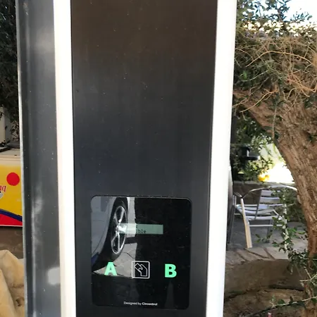 Meson בית הארחה 2*